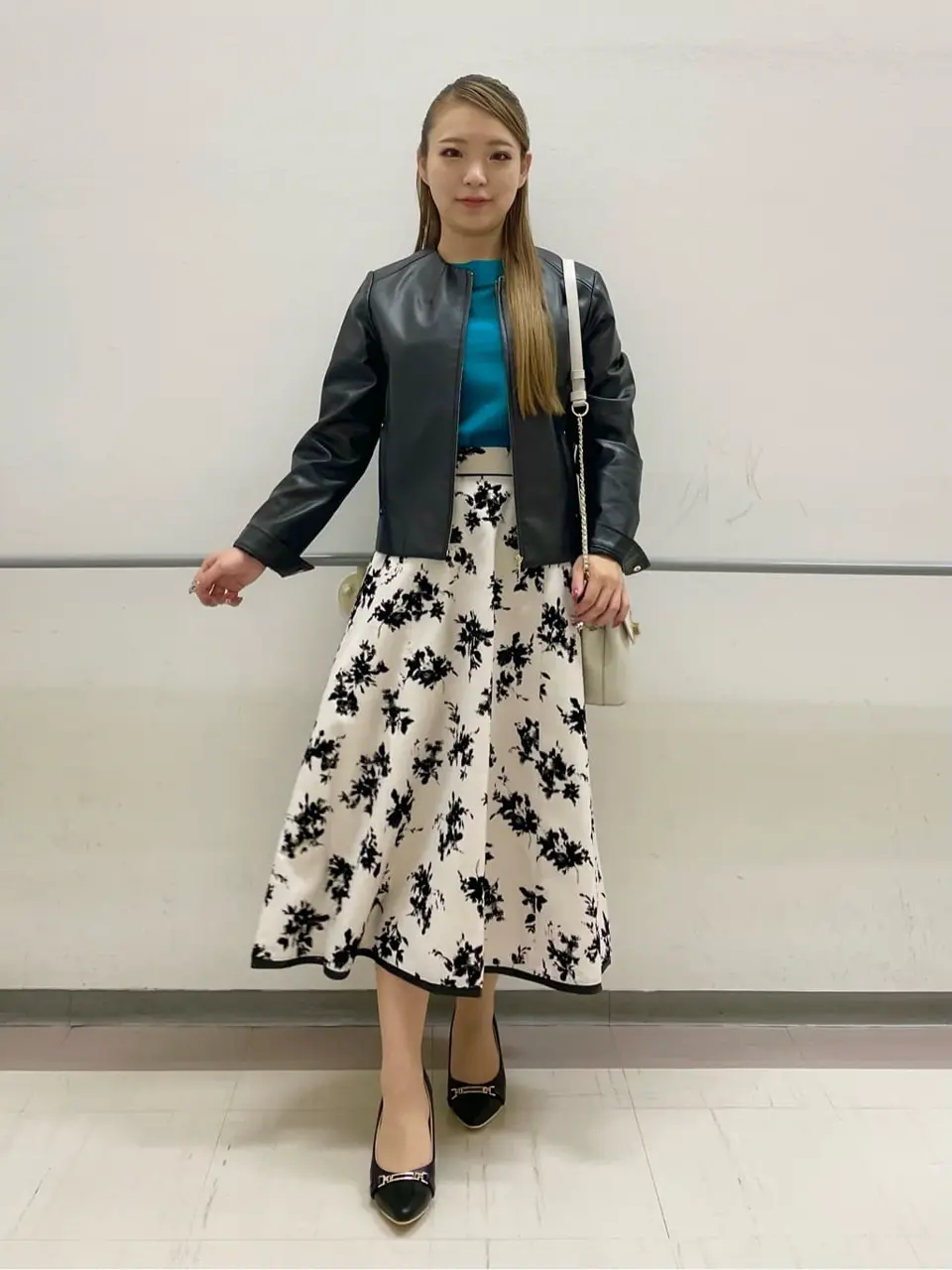 ANY SIS 土居 コーディネート画像