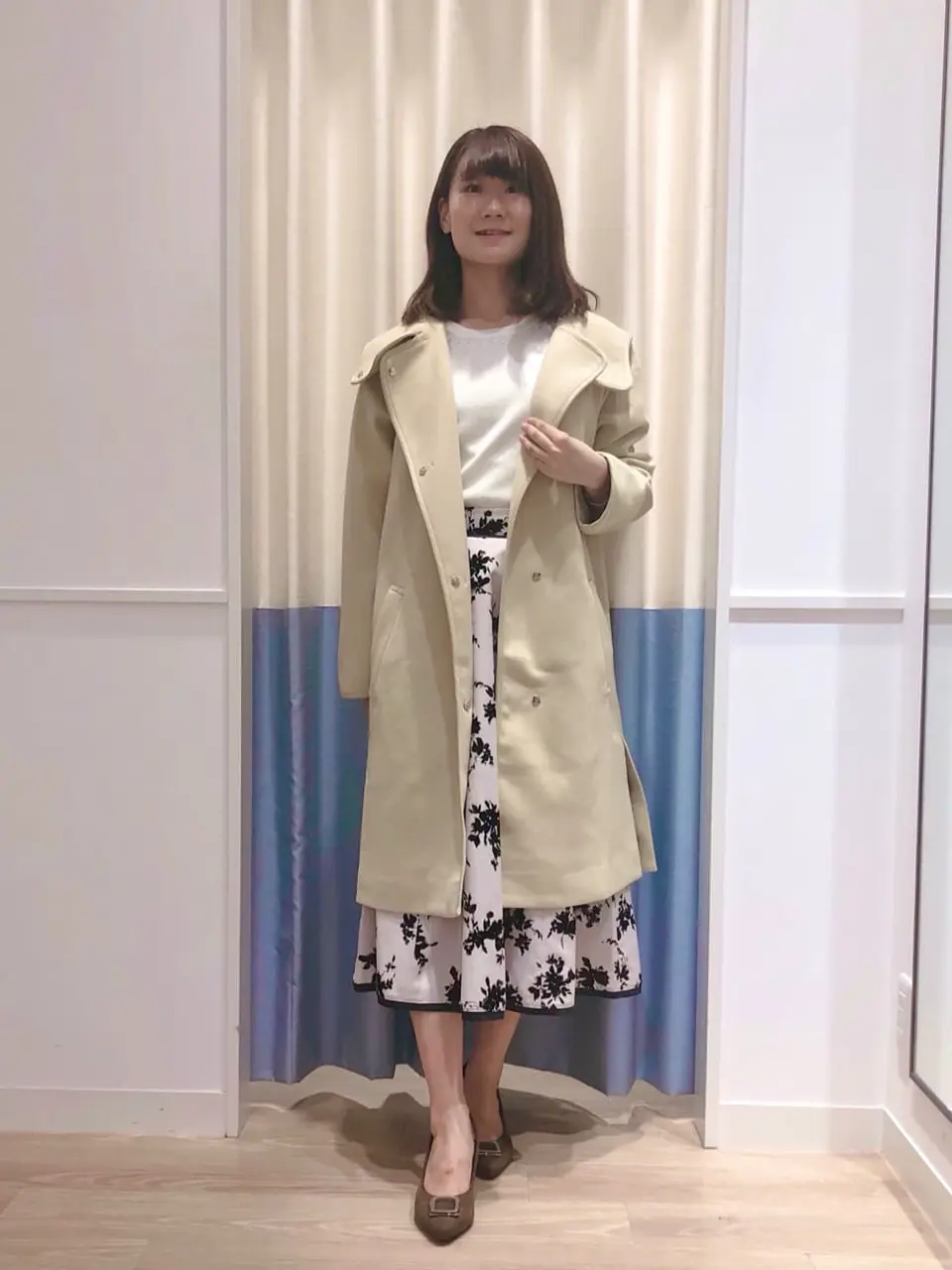 ANY SIS スタッフ コーディネート画像