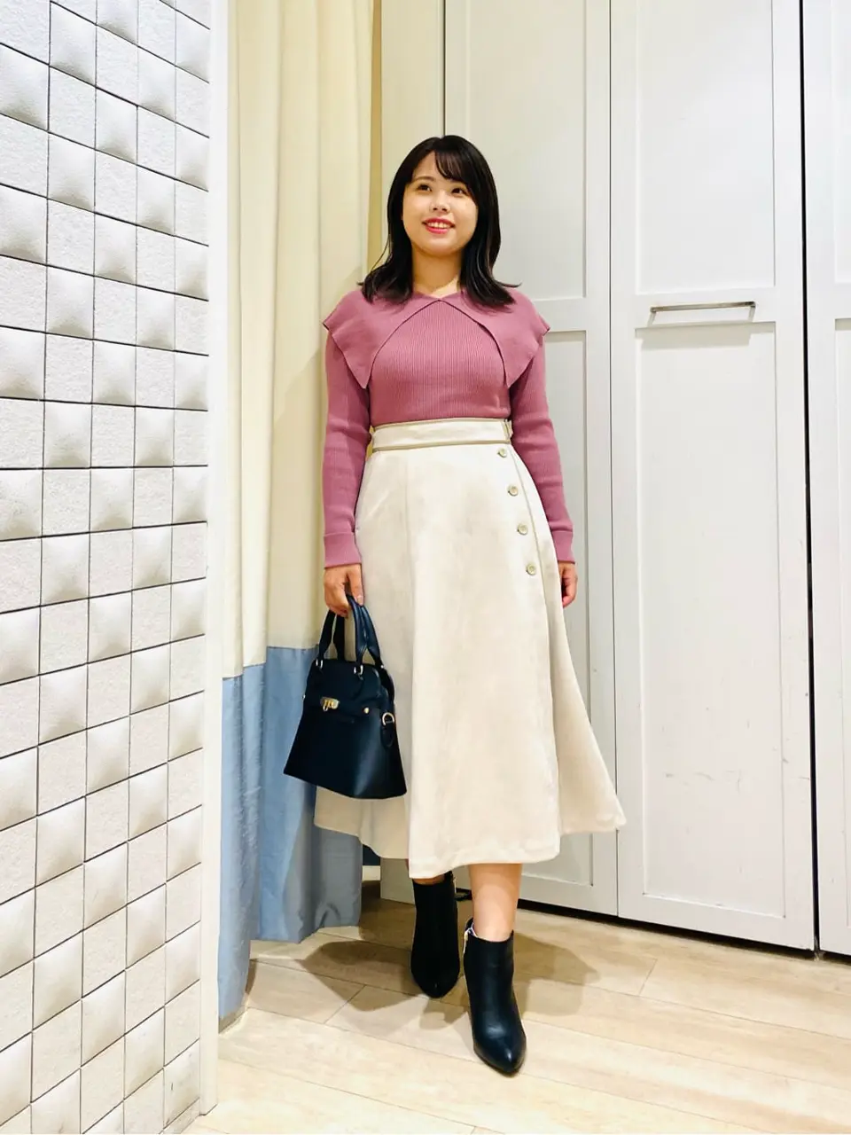 ANY SIS スタッフ コーディネート画像