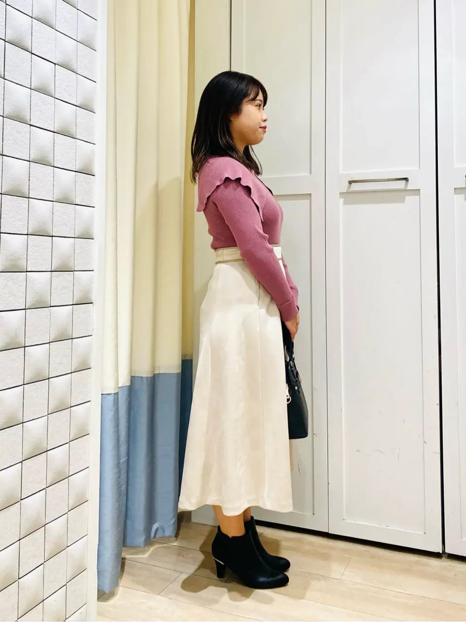 ANY SIS スタッフ コーディネート画像