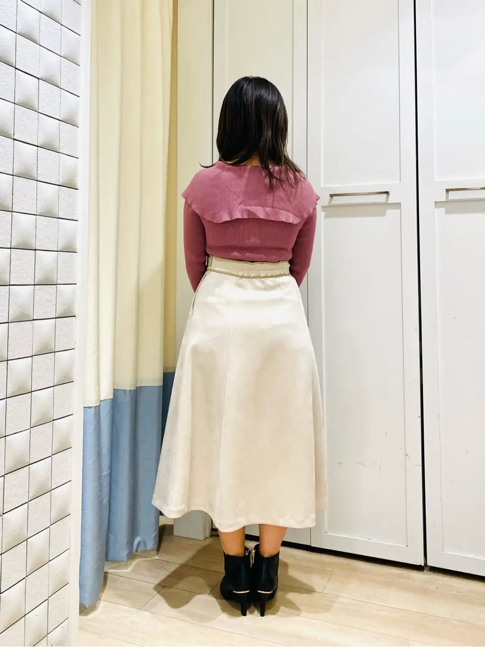 ANY SIS スタッフ コーディネート画像