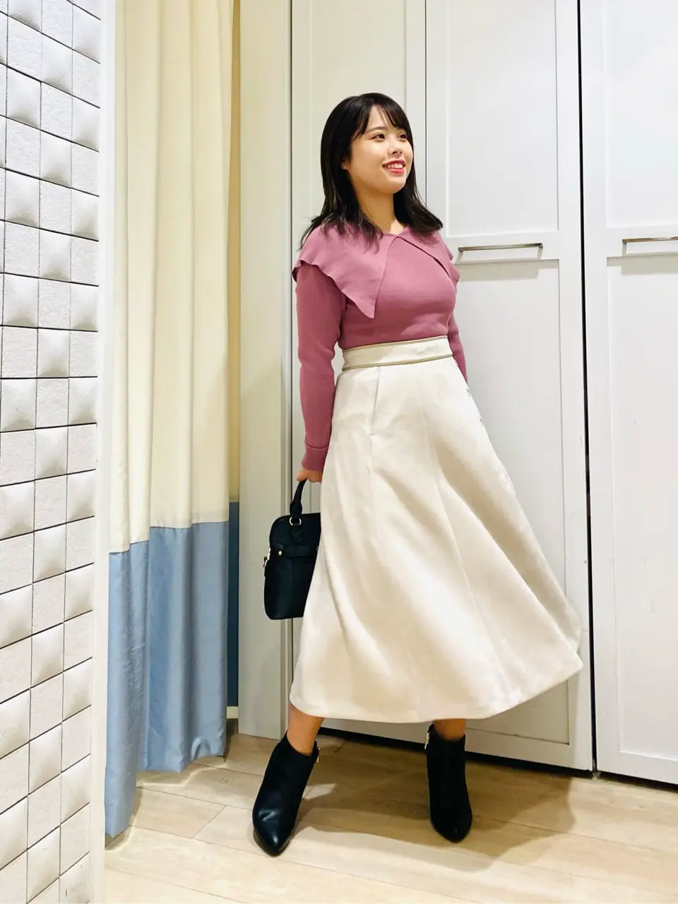 ANY SIS スタッフ コーディネート画像