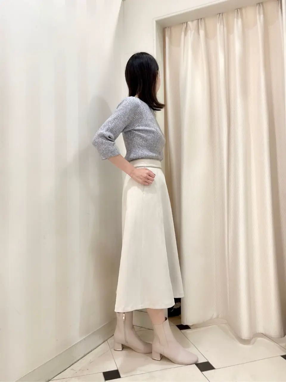 ANY SIS 金井 コーディネート画像