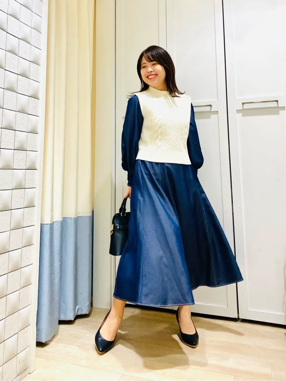 ANY SIS スタッフ コーディネート画像