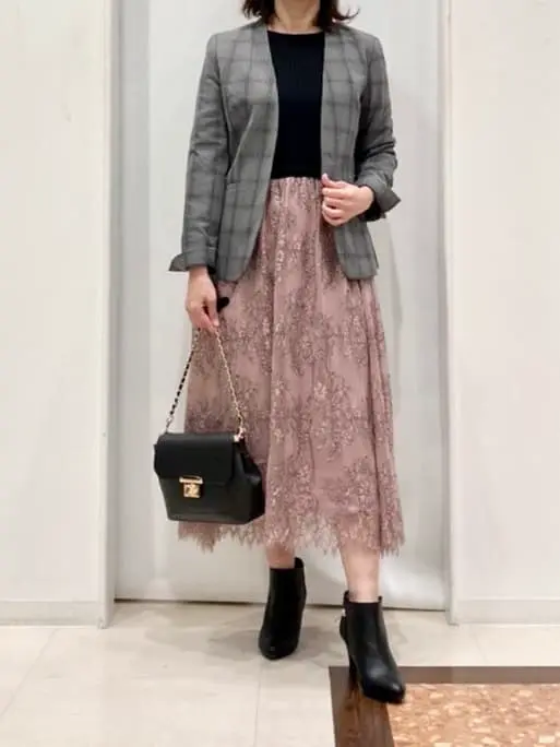 ANY SIS スタッフ コーディネート画像