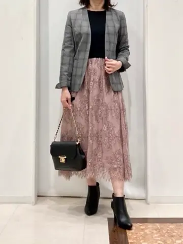 ANY SIS スタッフ コーディネート画像