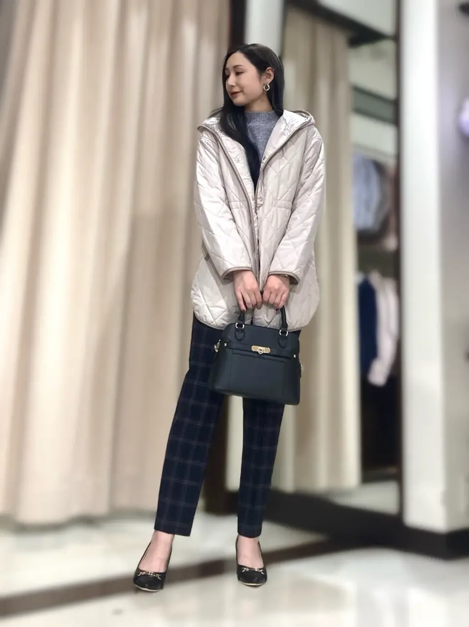 ANY SIS STAFF コーディネート画像