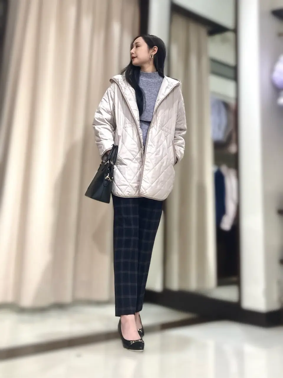 ANY SIS STAFF コーディネート画像