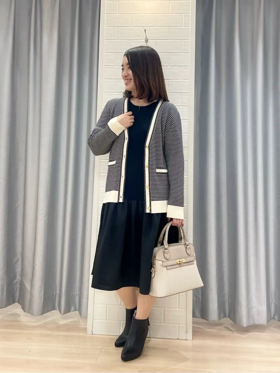 ANY SIS 丸岡 コーディネート画像