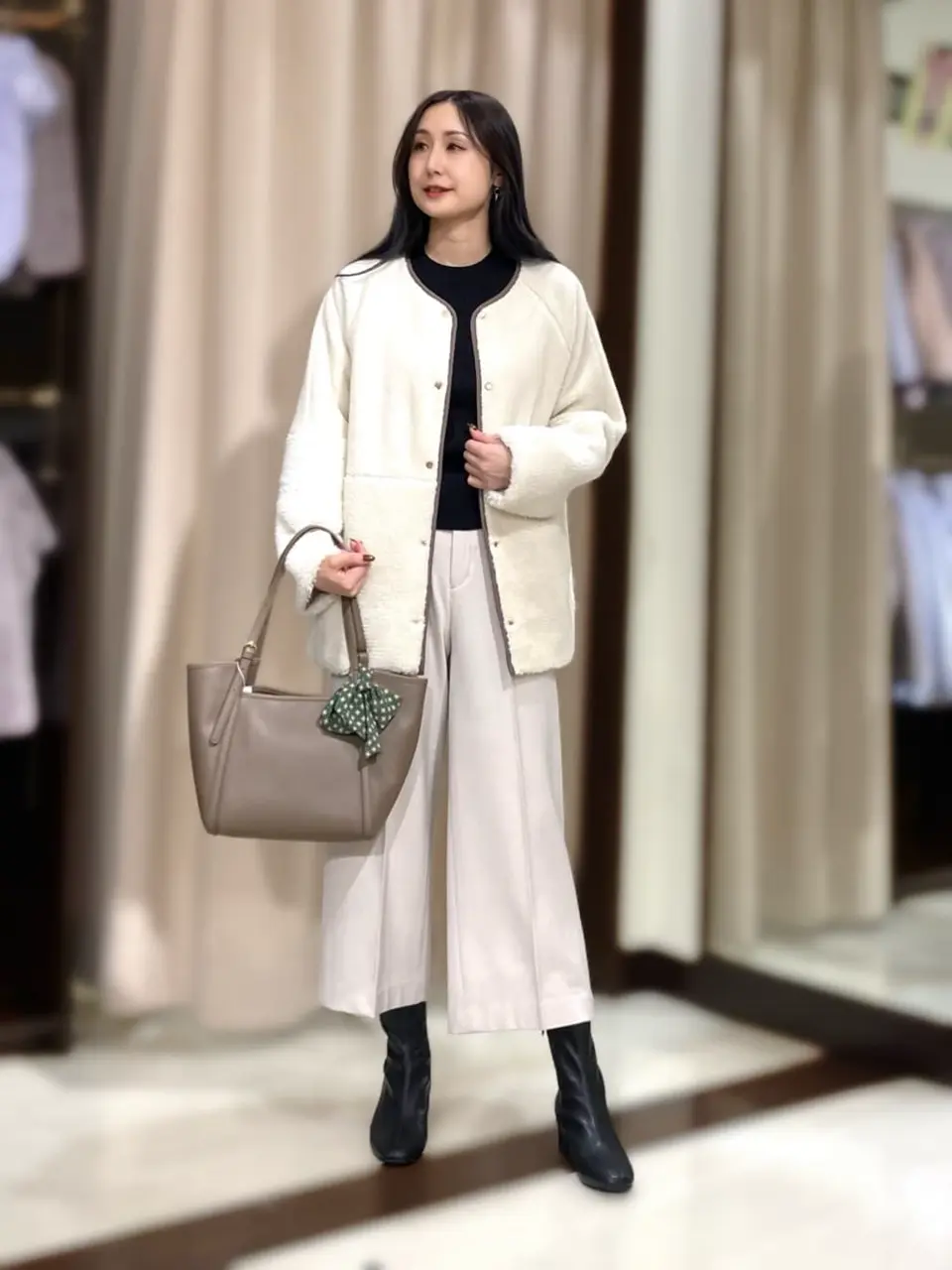 ANY SIS STAFF コーディネート画像