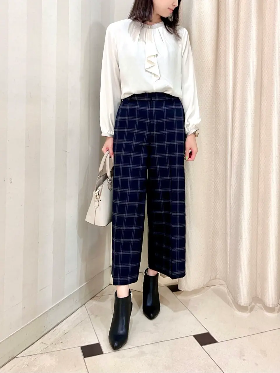 ANY SIS 金井 コーディネート画像