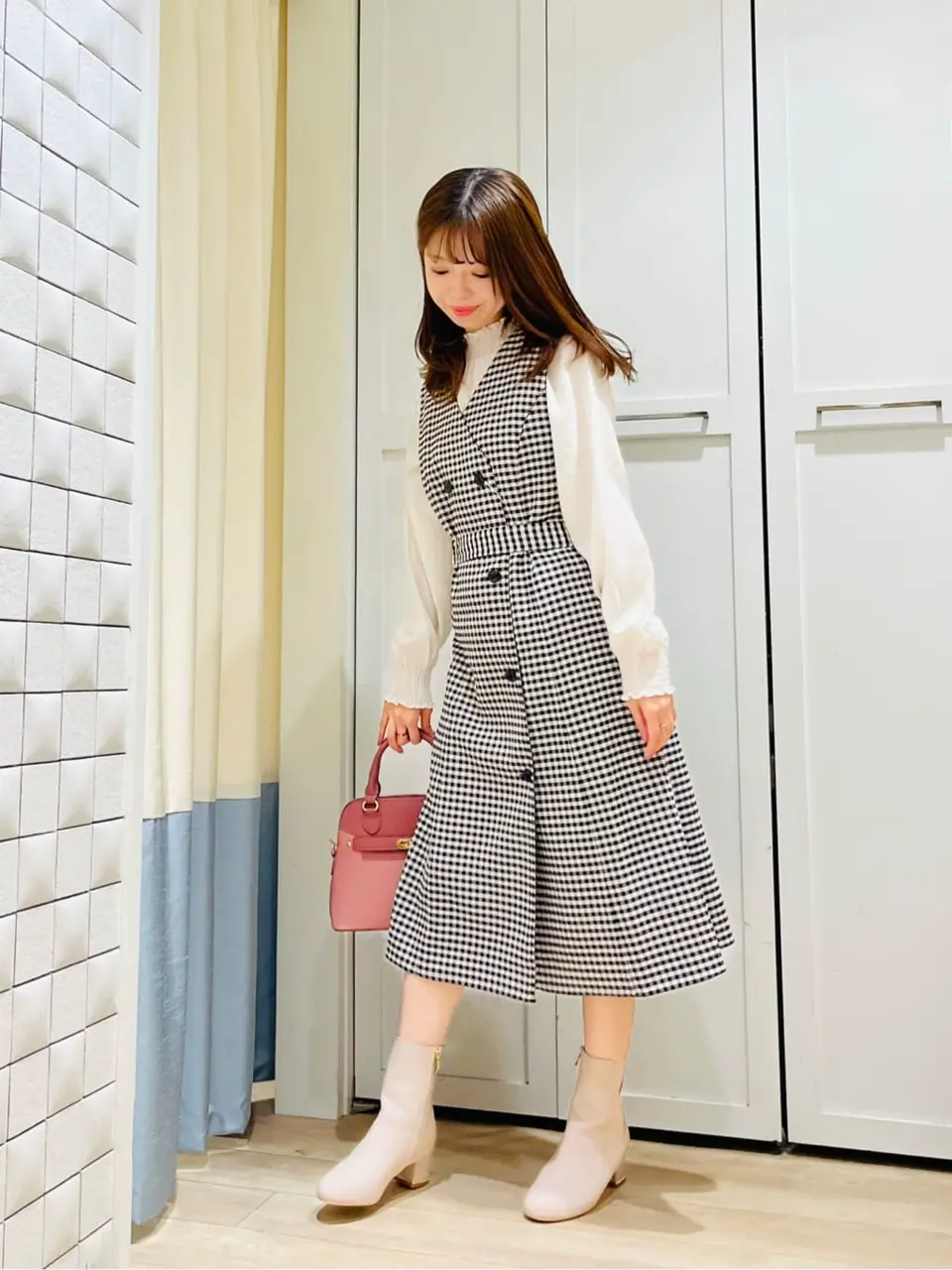 ANY SIS スタッフ コーディネート画像