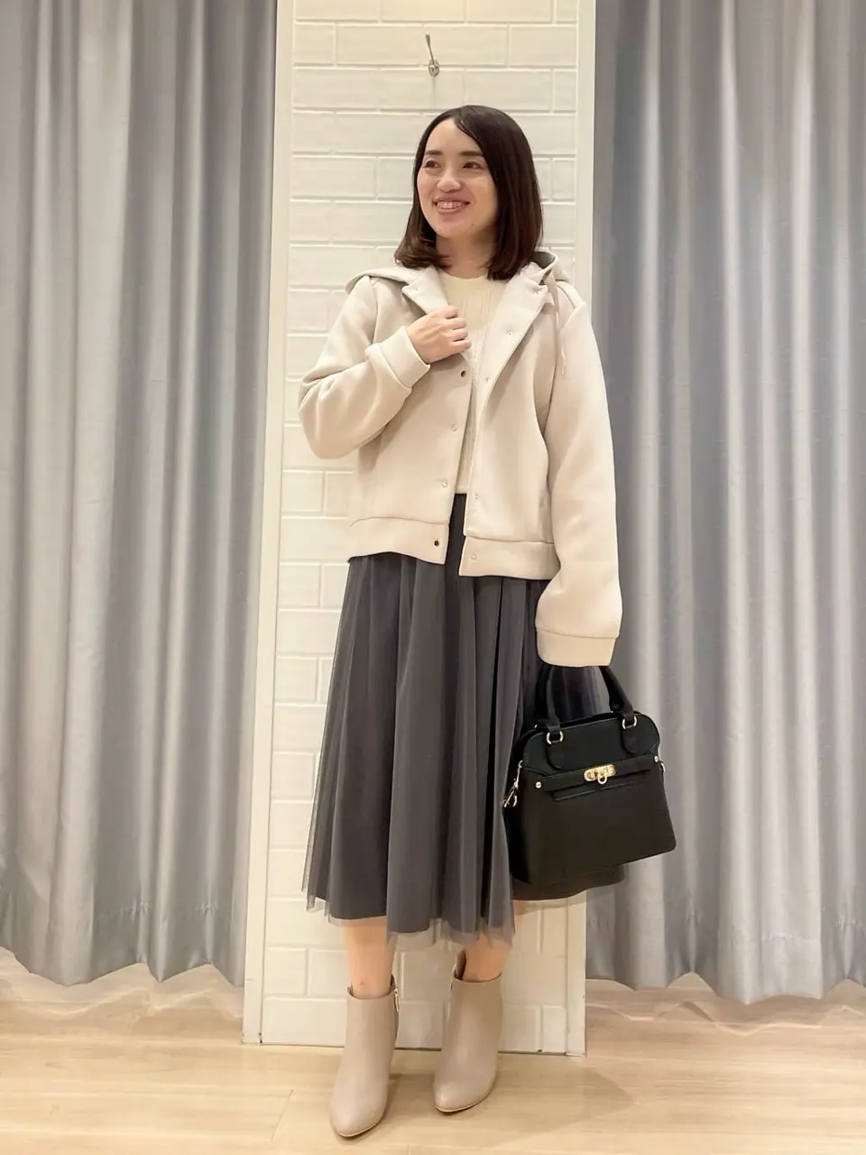 ANY SIS 丸岡 コーディネート画像