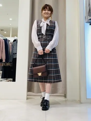 ANY SIS 川根　彩 コーディネート画像