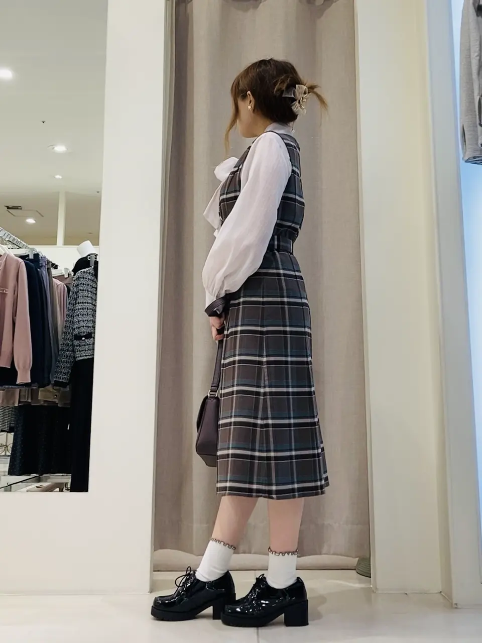 ANY SIS 川根　彩 コーディネート画像