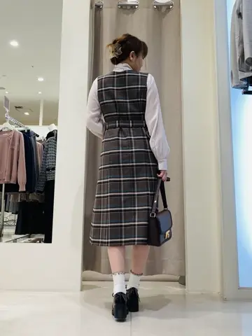 ANY SIS 川根　彩 コーディネート画像