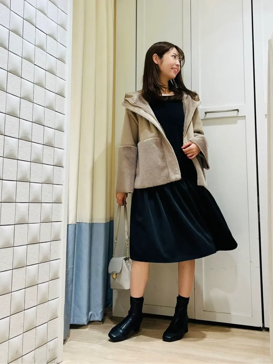 ANY SIS スタッフ コーディネート画像