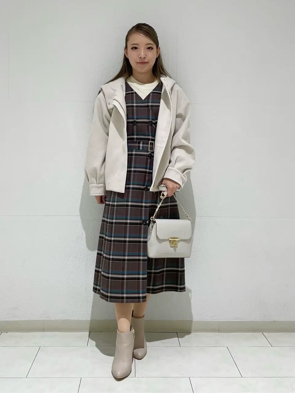 ANY SIS 土居 コーディネート画像