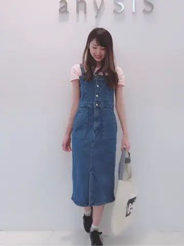 ANY SIS スタッフ コーディネート画像