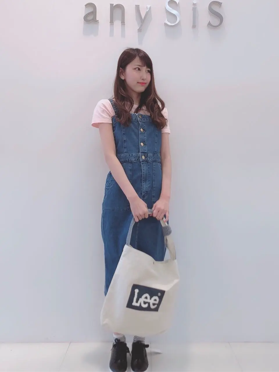 ANY SIS スタッフ コーディネート画像