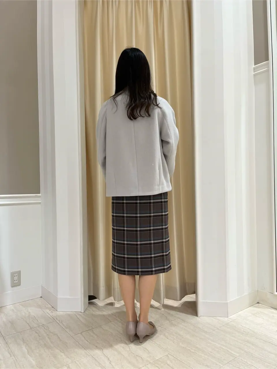 ANY SIS スタッフ コーディネート画像