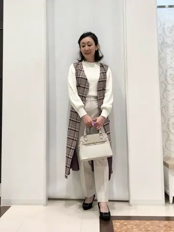 ANY SIS スタッフ コーディネート画像