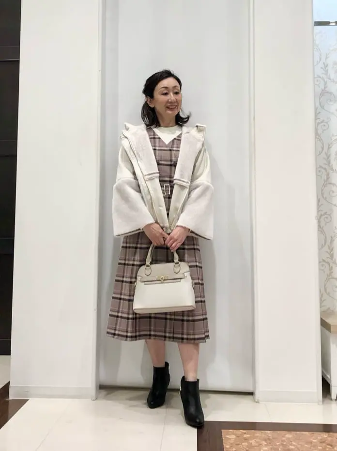 ANY SIS スタッフ コーディネート画像