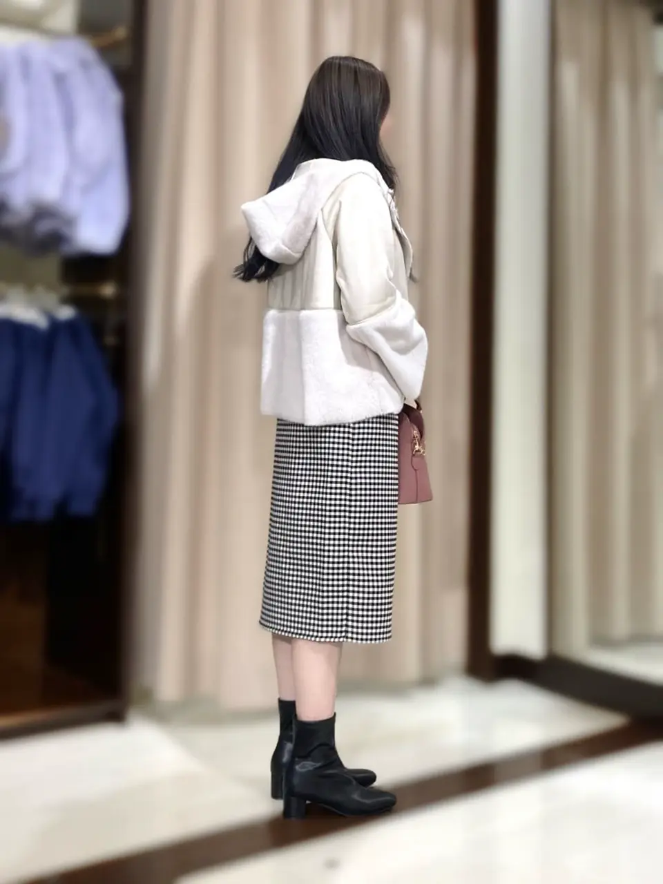 ANY SIS STAFF コーディネート画像