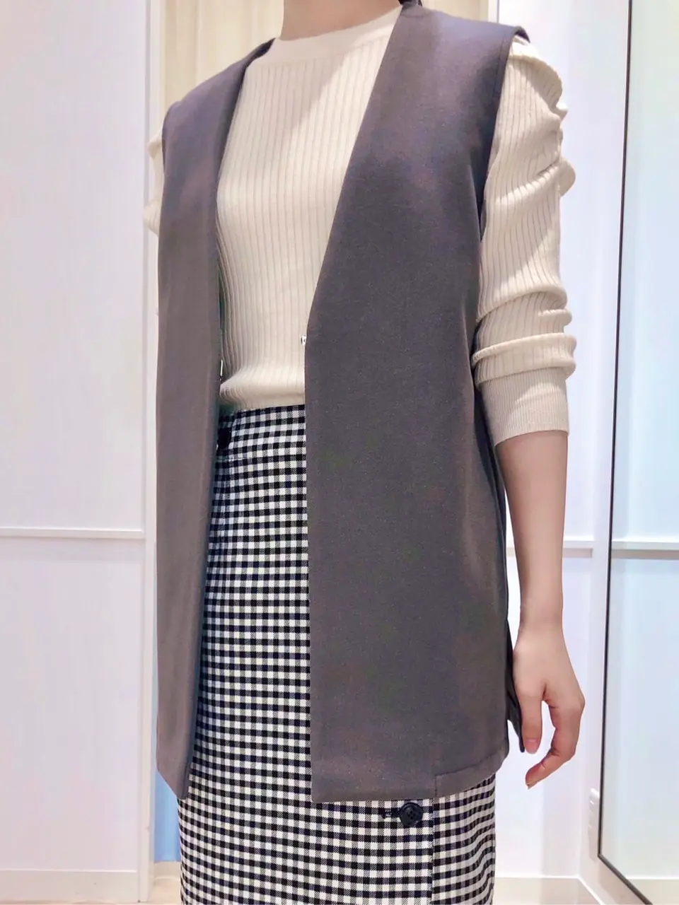 ANY SIS スタッフ コーディネート画像