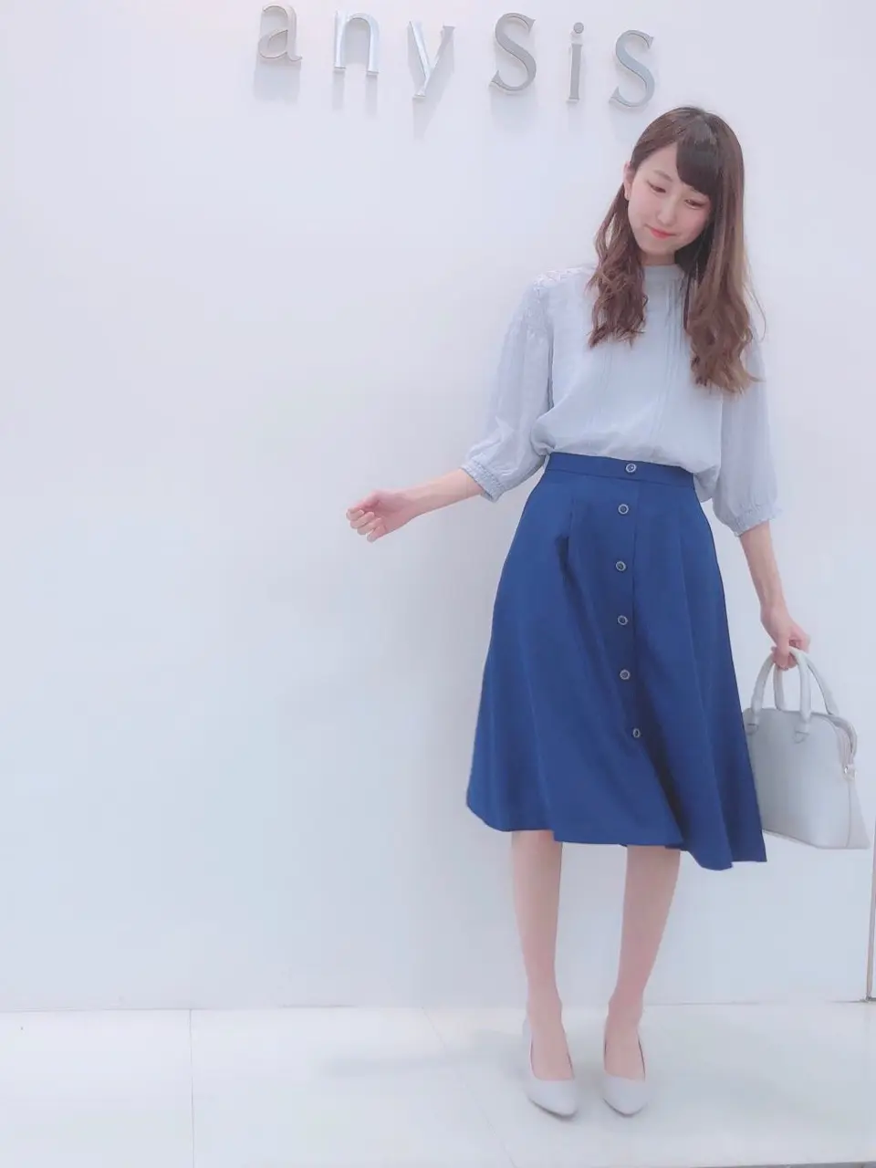 ANY SIS スタッフ コーディネート画像