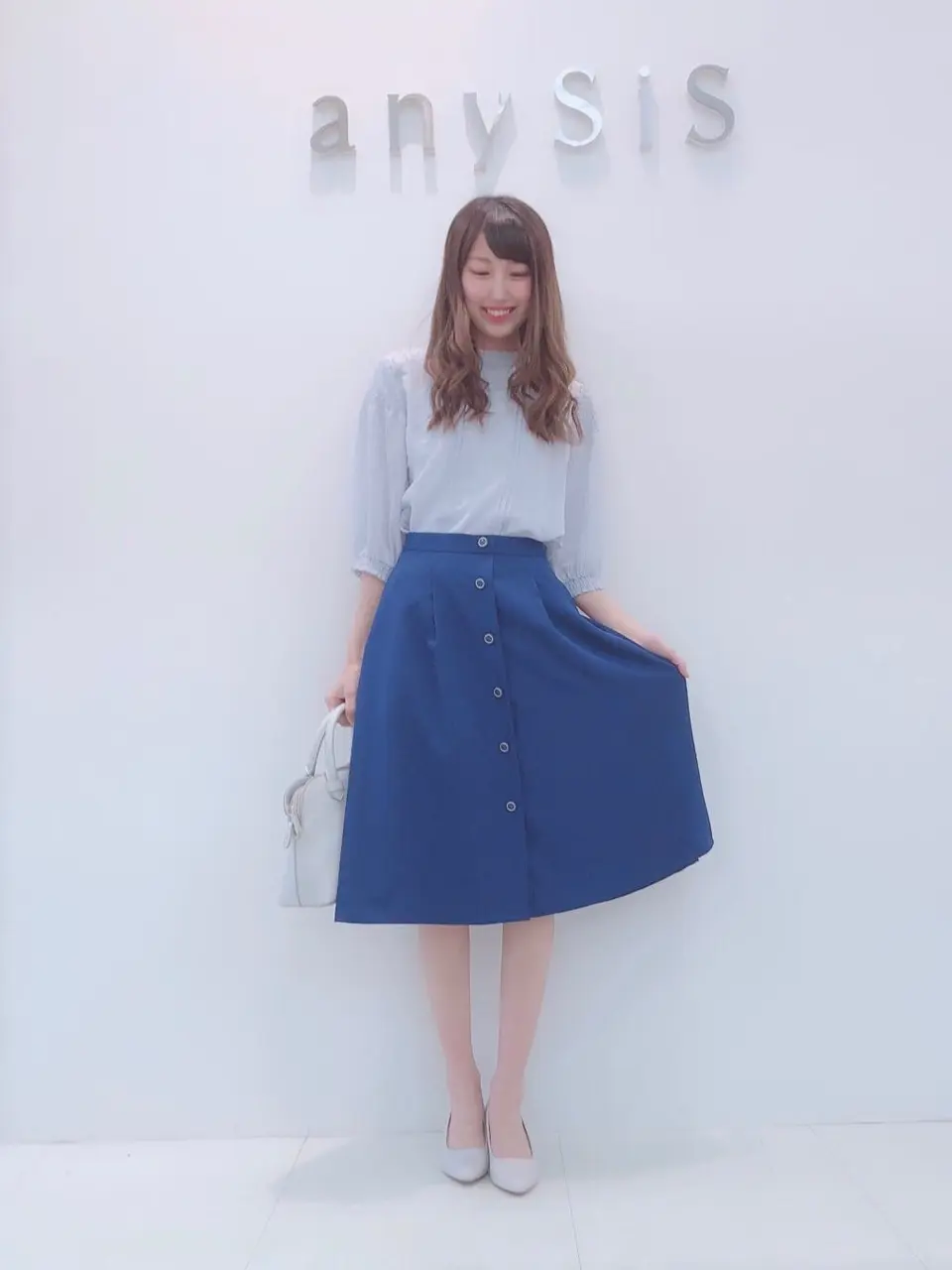 ANY SIS スタッフ コーディネート画像