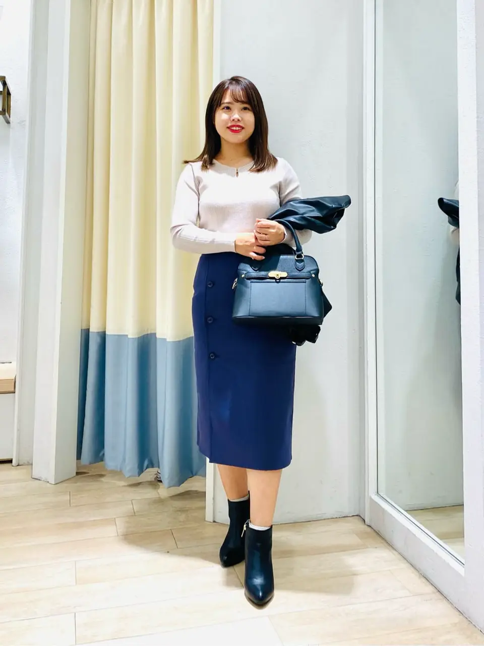 ANY SIS スタッフ コーディネート画像