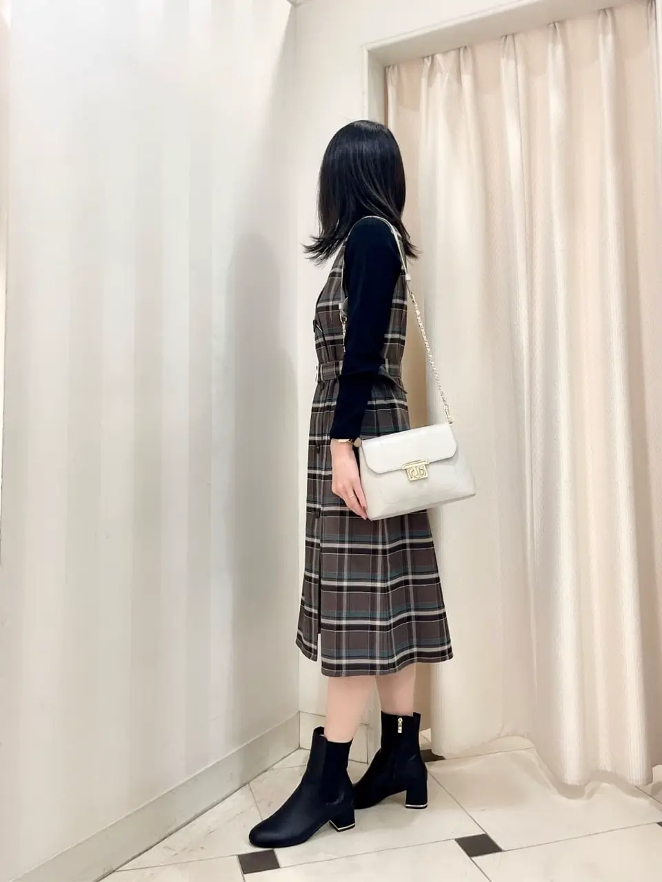 ANY SIS 金井 コーディネート画像