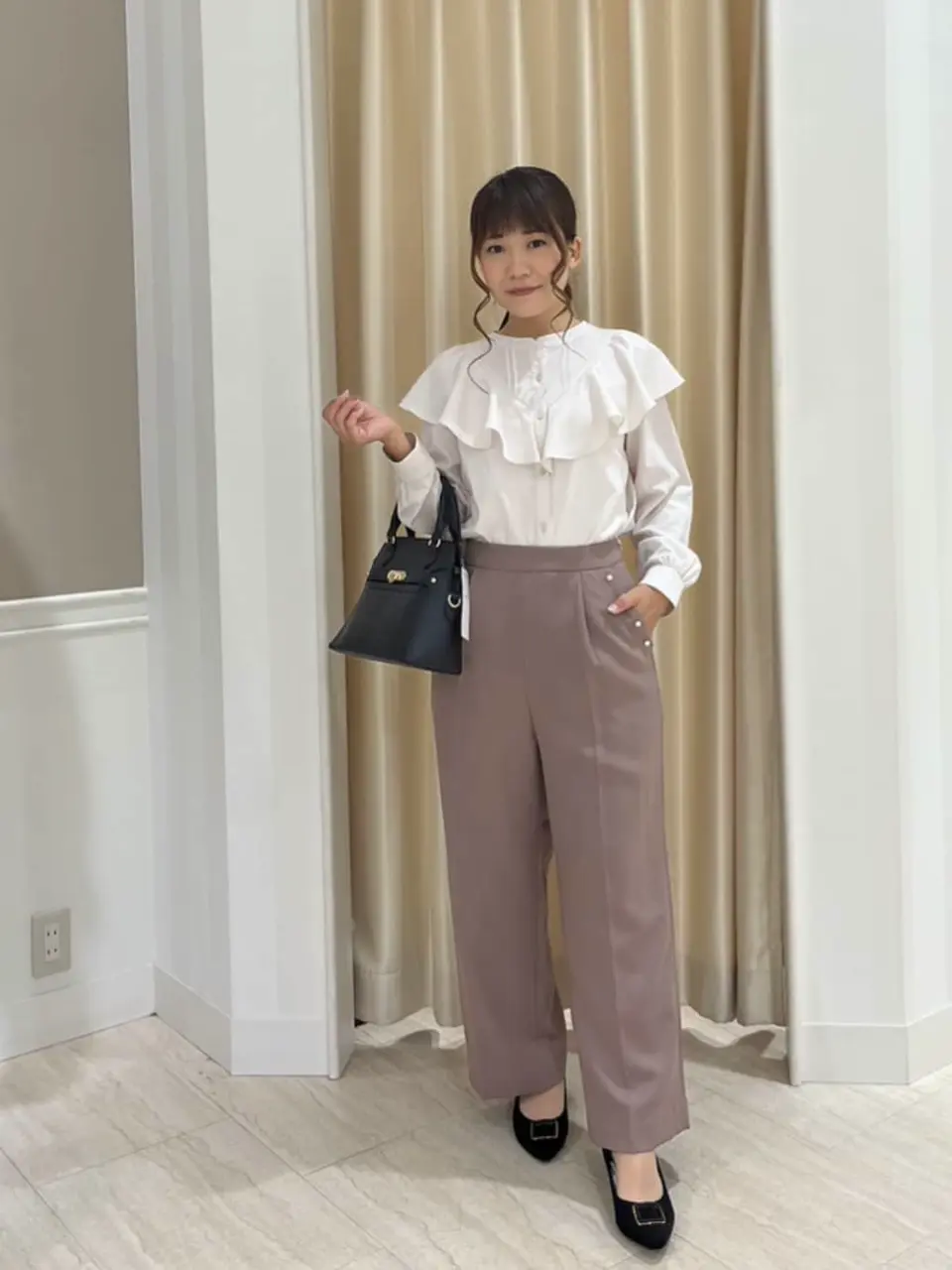 ANY SIS スタッフ コーディネート画像