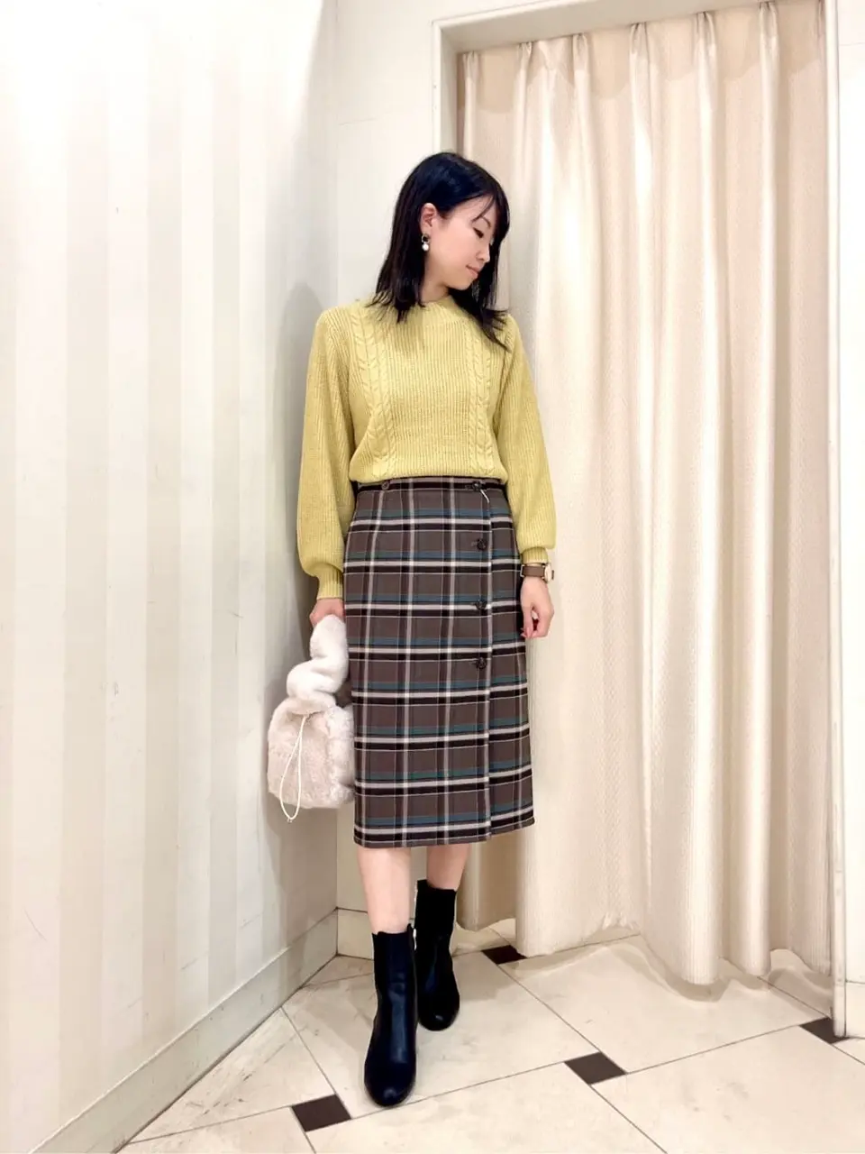 ANY SIS 金井 コーディネート画像