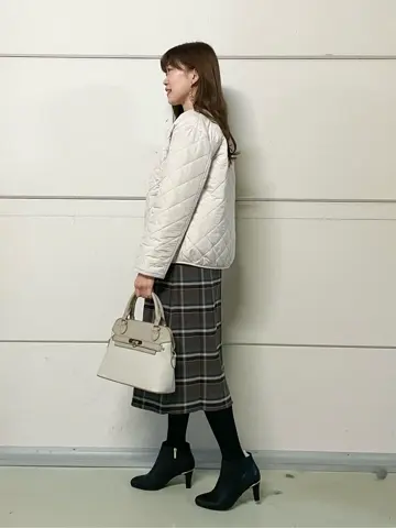 ANY SIS みぃ コーディネート画像