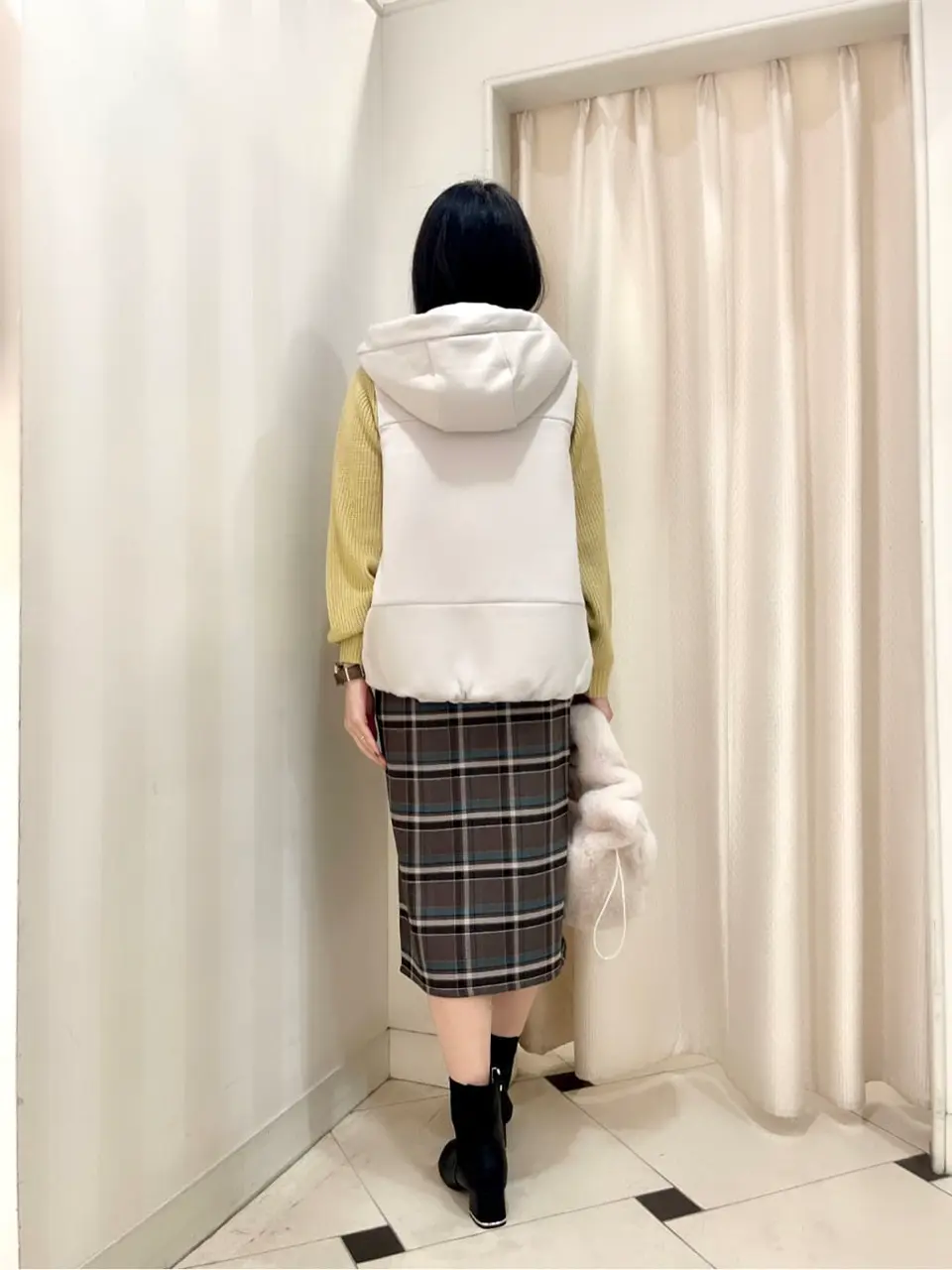 ANY SIS 金井 コーディネート画像