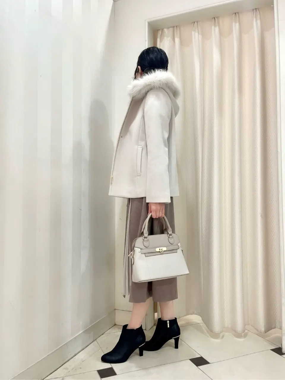 ANY SIS 金井 コーディネート画像