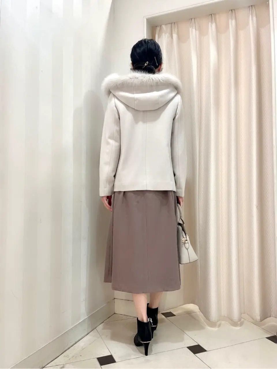 ANY SIS 金井 コーディネート画像