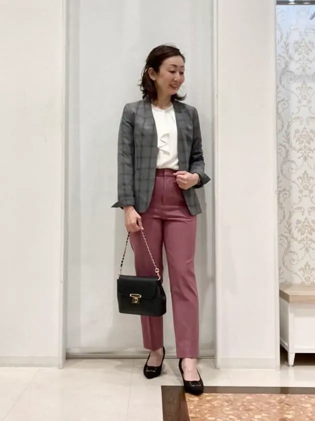 ANY SIS スタッフ コーディネート画像