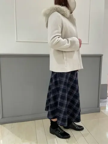 ANY SIS 咲本 コーディネート画像