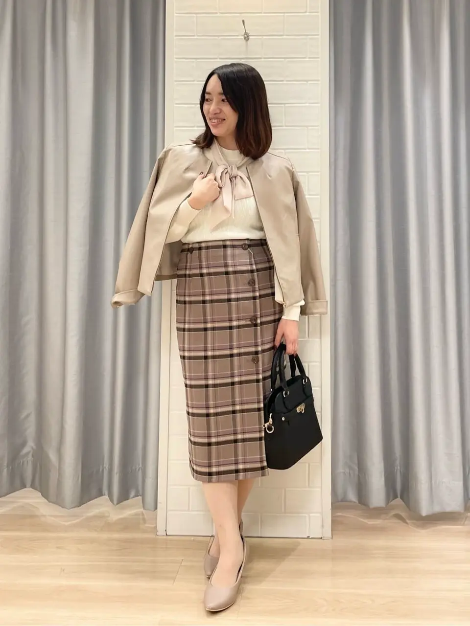 ANY SIS 丸岡 コーディネート画像