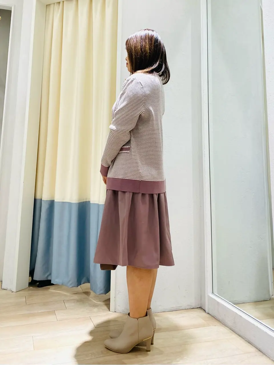 ANY SIS スタッフ コーディネート画像