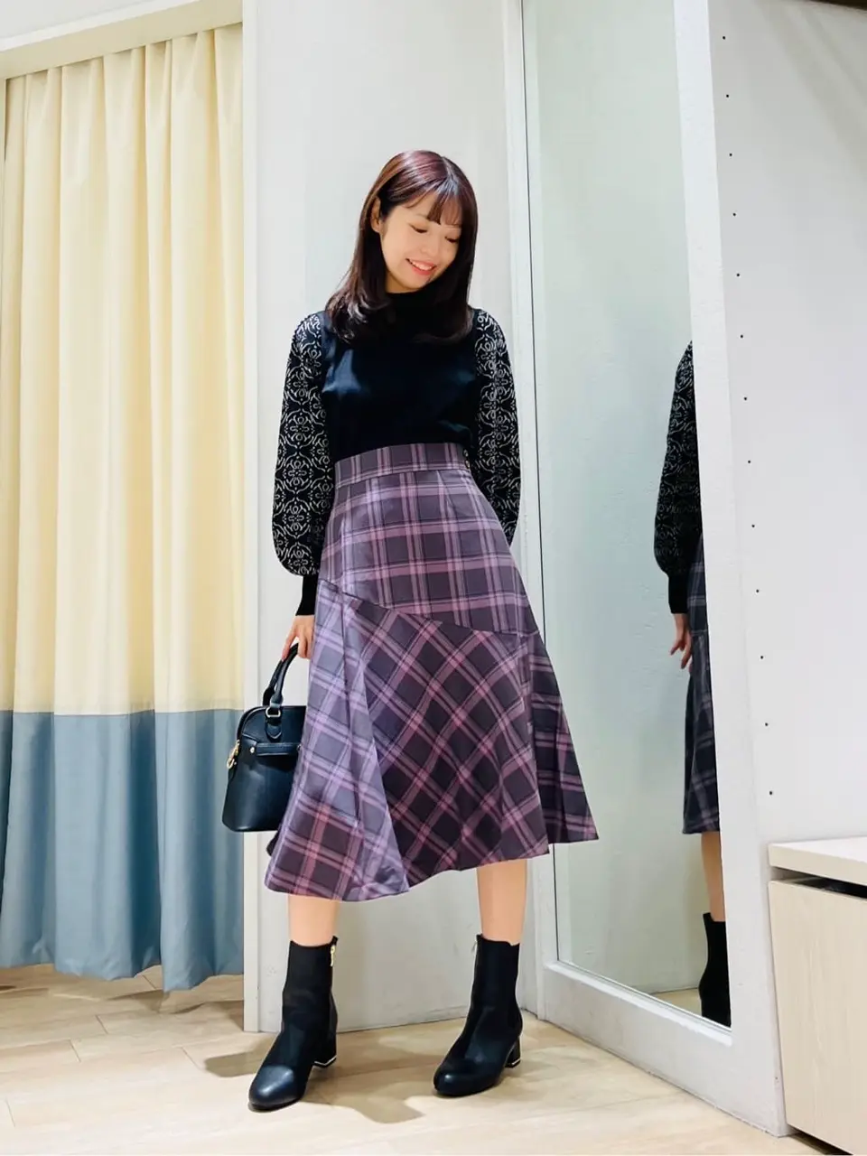 ANY SIS スタッフ コーディネート画像