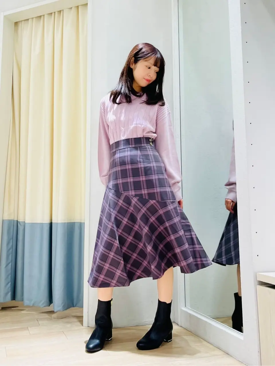 ANY SIS スタッフ コーディネート画像