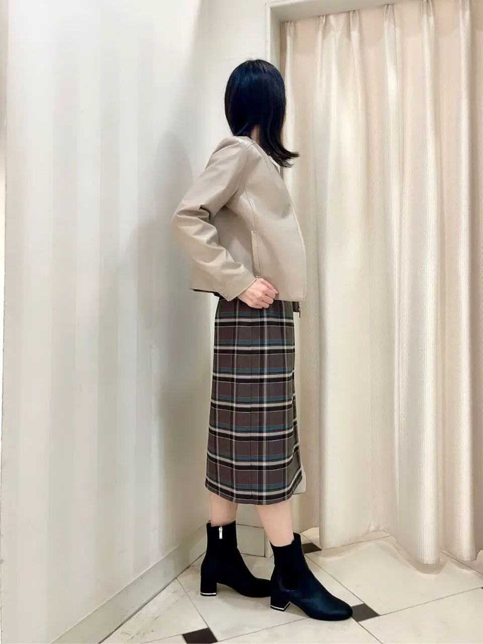 ANY SIS 金井 コーディネート画像