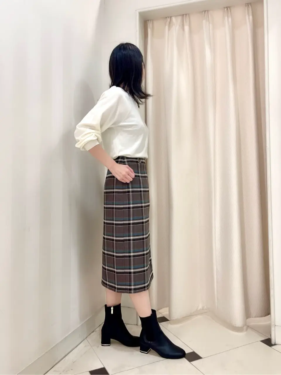 ANY SIS 金井 コーディネート画像