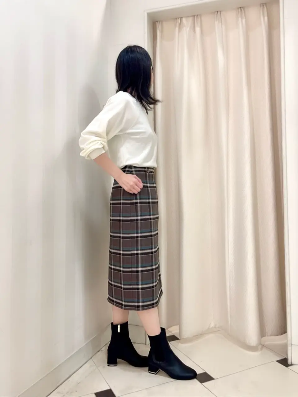 ANY SIS 金井 コーディネート画像