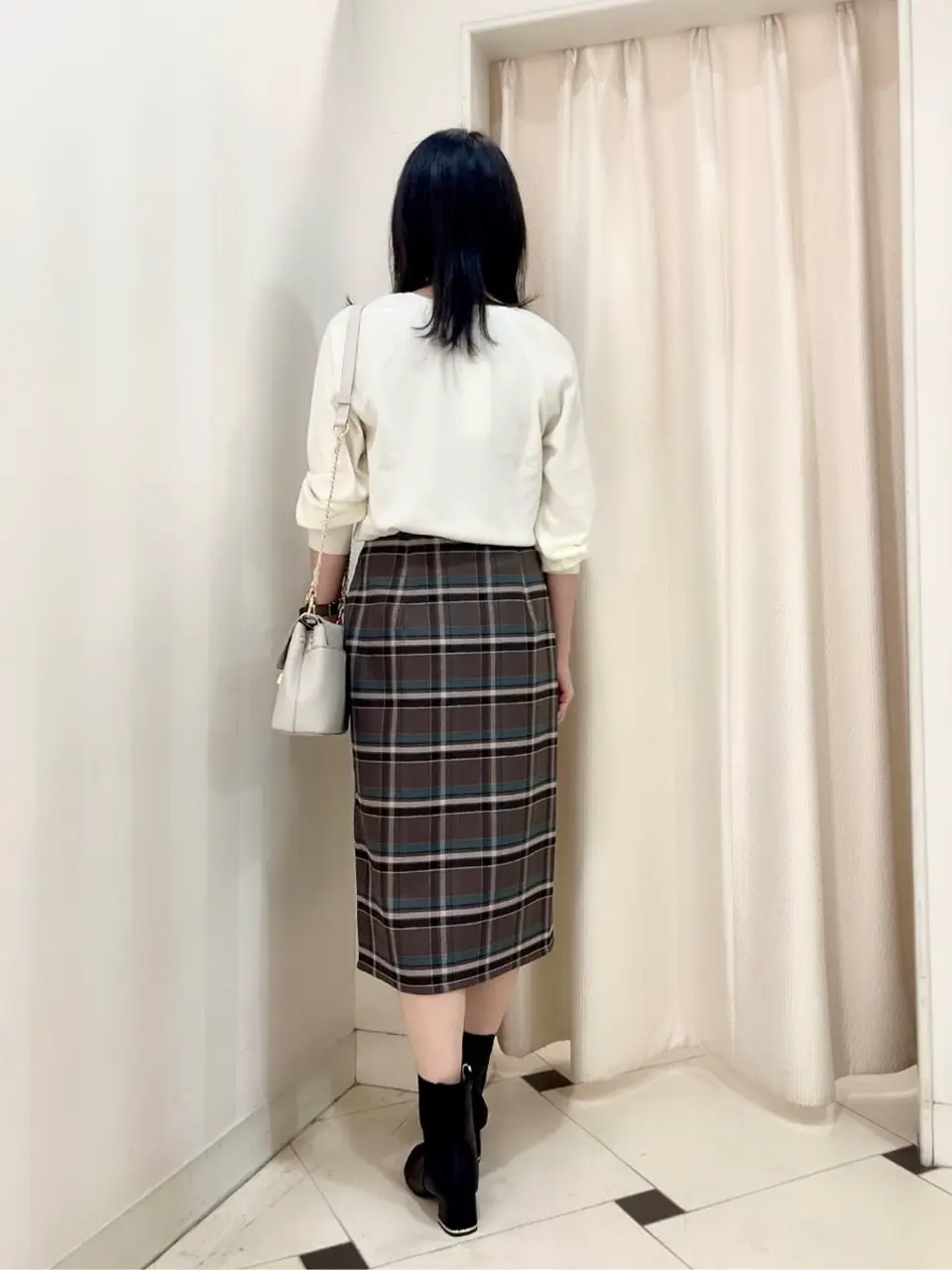 ANY SIS 金井 コーディネート画像