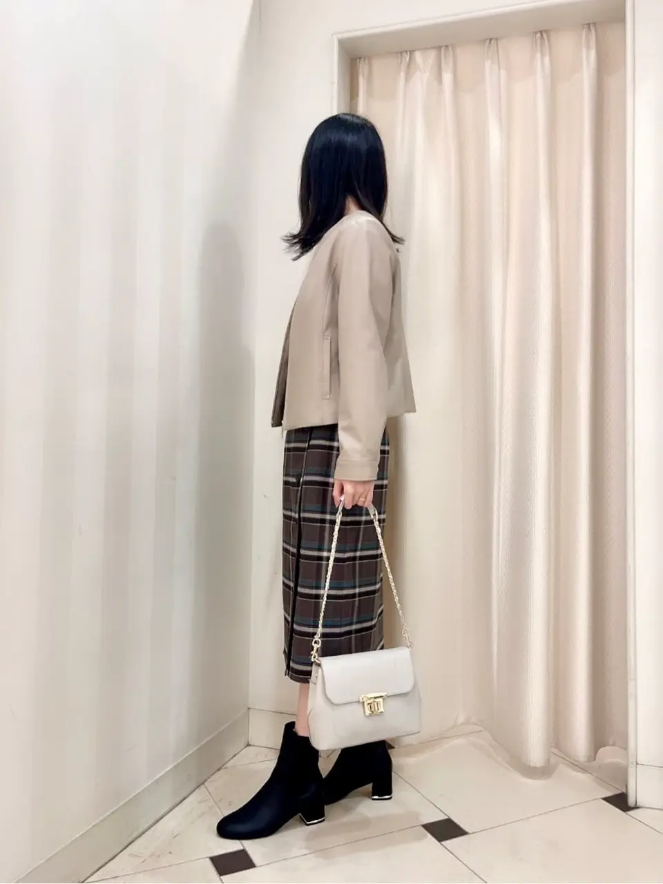 ANY SIS 金井 コーディネート画像